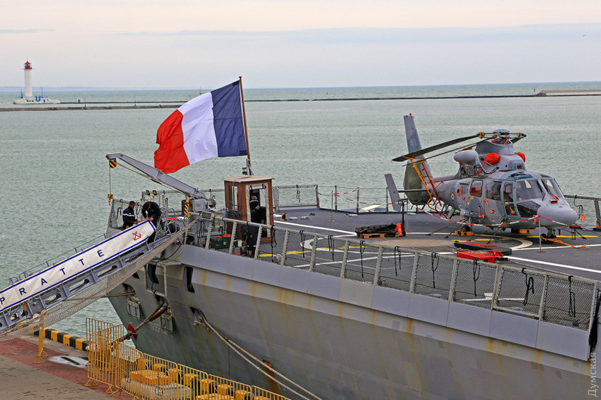 Французский фрегат-невидимка F710 La Fayette зашел в Ларнаку : фото 4