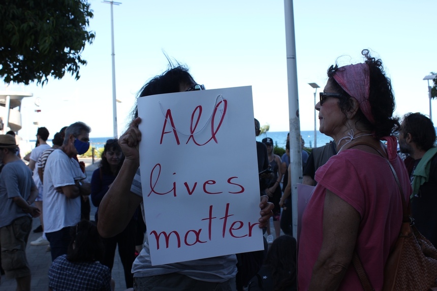 В Лимассоле прошел митинг в поддержку беженцев и движения Black Lives Matter: фото 6