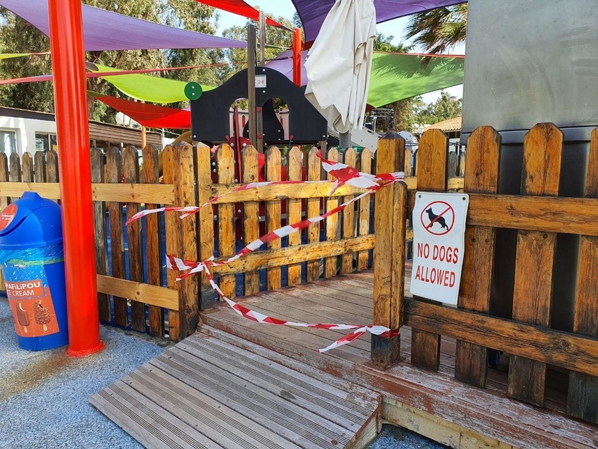 В Лимассоле закрыли на замок детские площадки: фото 6
