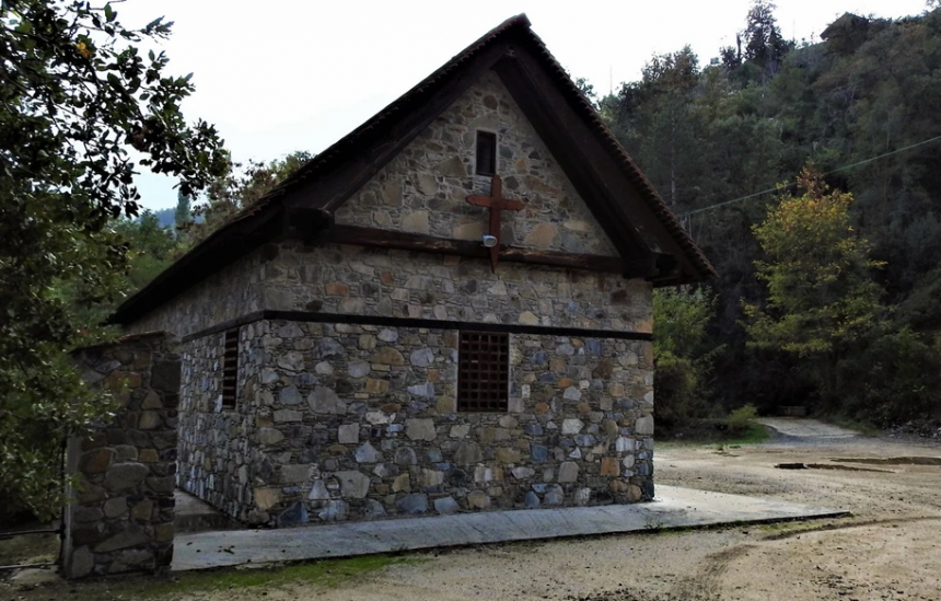Часовня Святого Панайотиса в деревне Педулас на Кипре