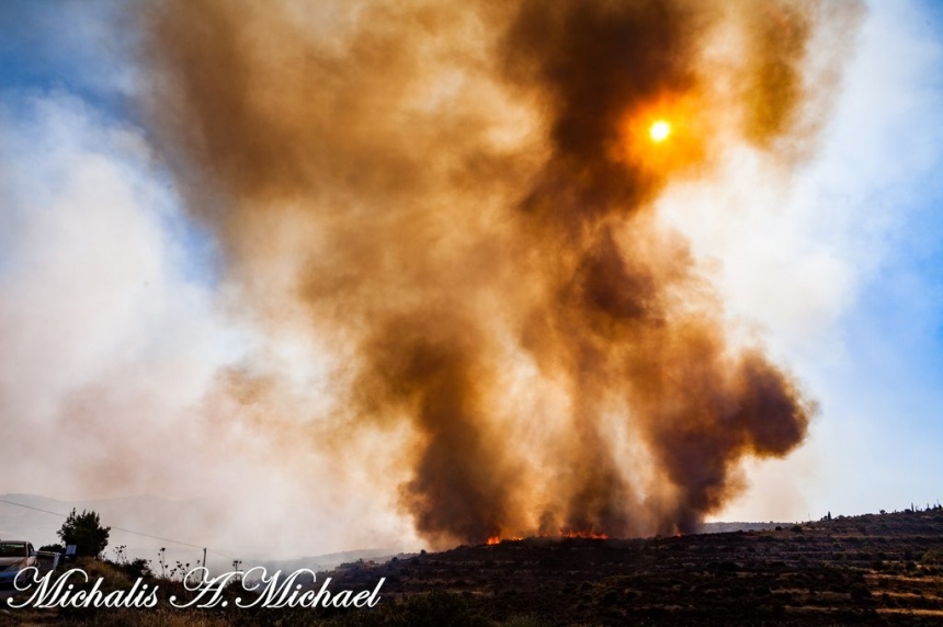 Найти красоту в разрушении — уникальные фотографии кипрского пожара: фото 5