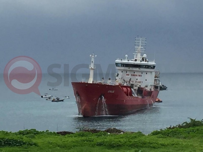 На Кипре взорвался танкер перевозящий газ (Фото и Видео): фото 3