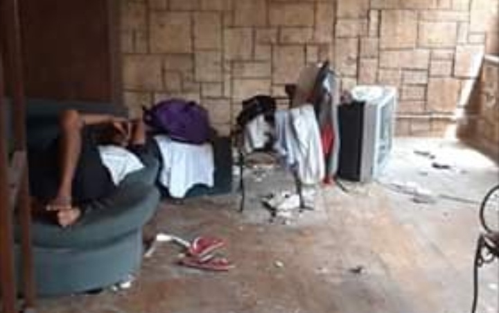 В Пафосе во время уборки помещений нашли десятки бездомных иностранцев: фото 2
