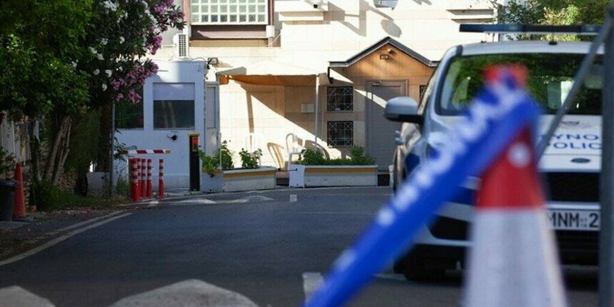 Около посольства Израиля в Никосии произошел взрыв: фото 2