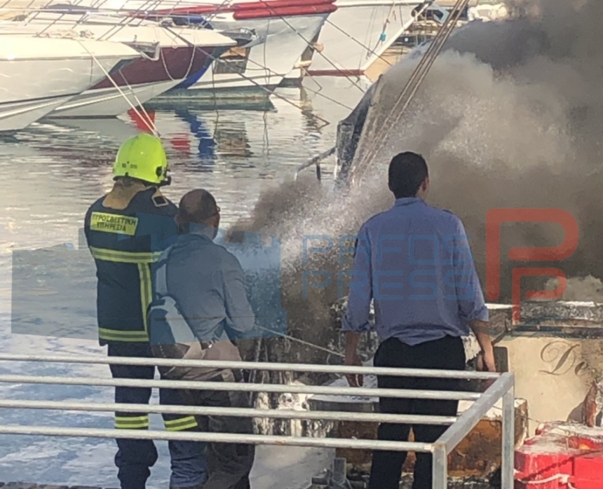 На Кипре сгорели две лодки: фото 8