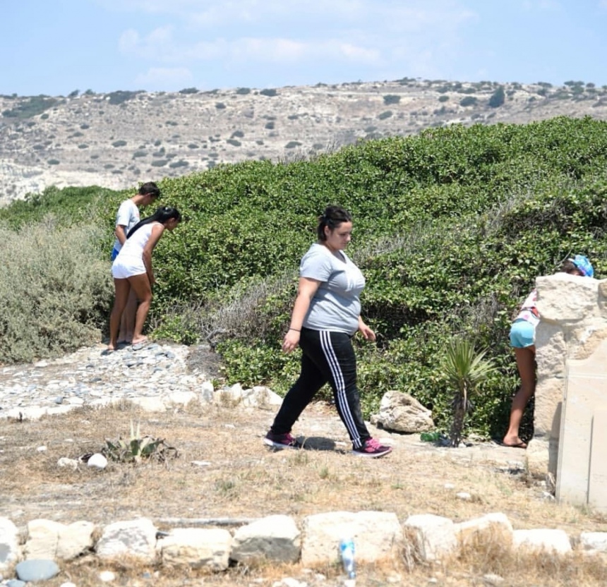 Кто нашел бутылку, спрятанную съемочной группой "Орел и Решка" на Кипре?: фото 4