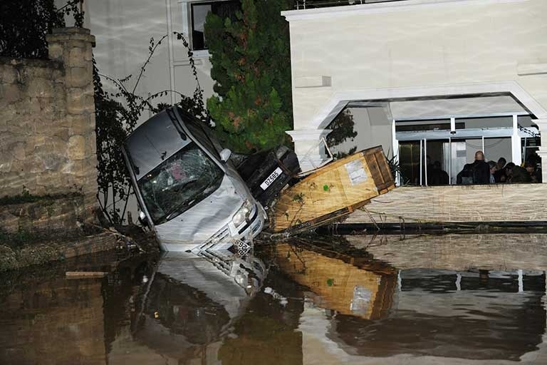Последствия разрушительного циклона "Гайя" на Кипре: день третий, первые жертвы (Фото и Видео): фото 13