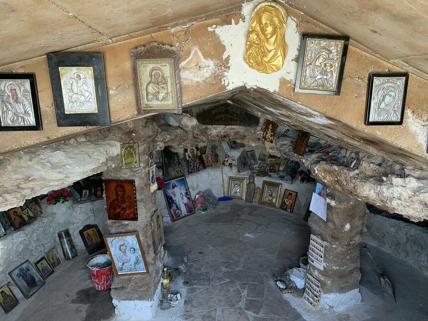 Пещерная часовня Богородицы Эвангелистрии в Ксилофагу: фото 2
