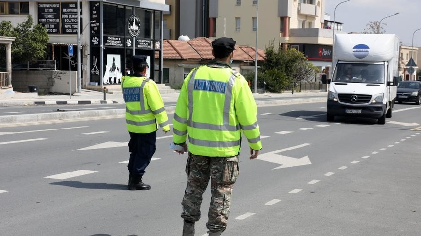 Полиция Кипра провела ночной рейд по городам острова: фото 3