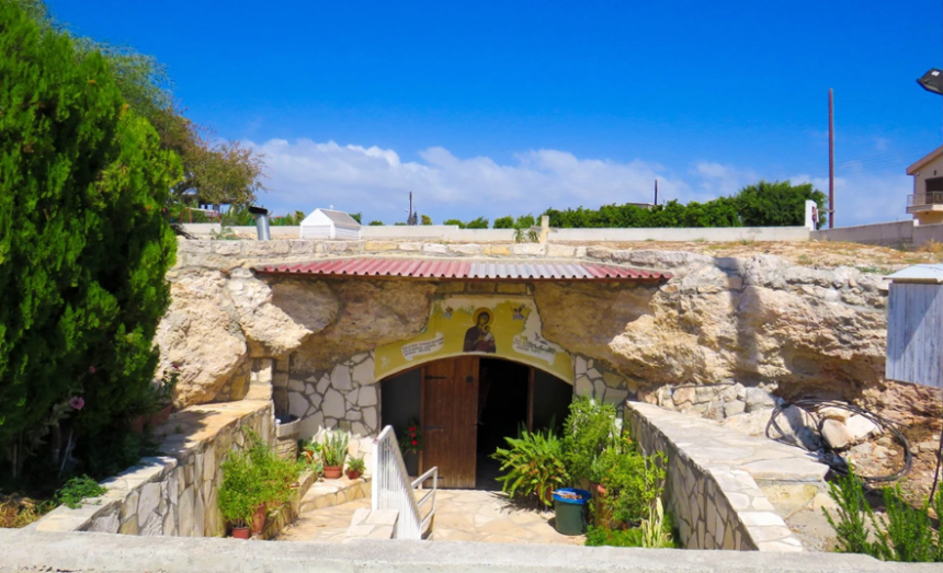 Панагия Хрисоспилиотисса - древние христианские катакомбы и уникальный пещерный храм в Лимассоле: фото 3