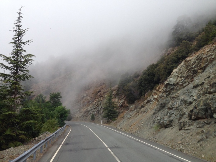 Троодос застелил  густой туман: фото 2