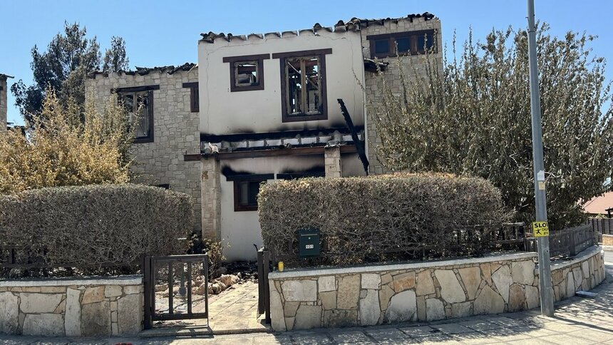 Сотрудники Cyprus Butterfly побывали на месте пожара в Суни: фото 18