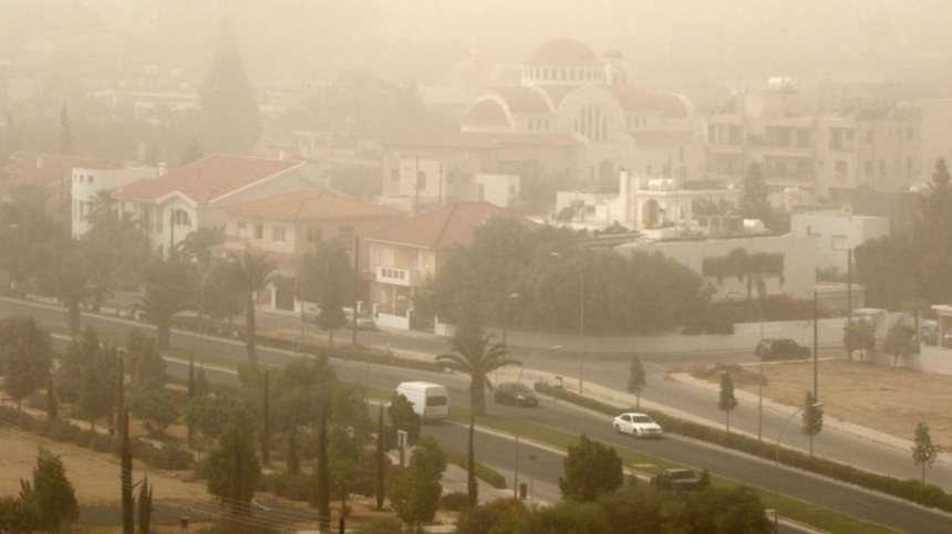 На Кипр снова возвращается пыль: фото 2