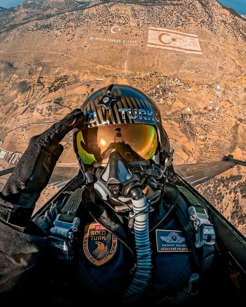 Турецкие F-16 вторглись в воздушное пространство Кипра: фото 2