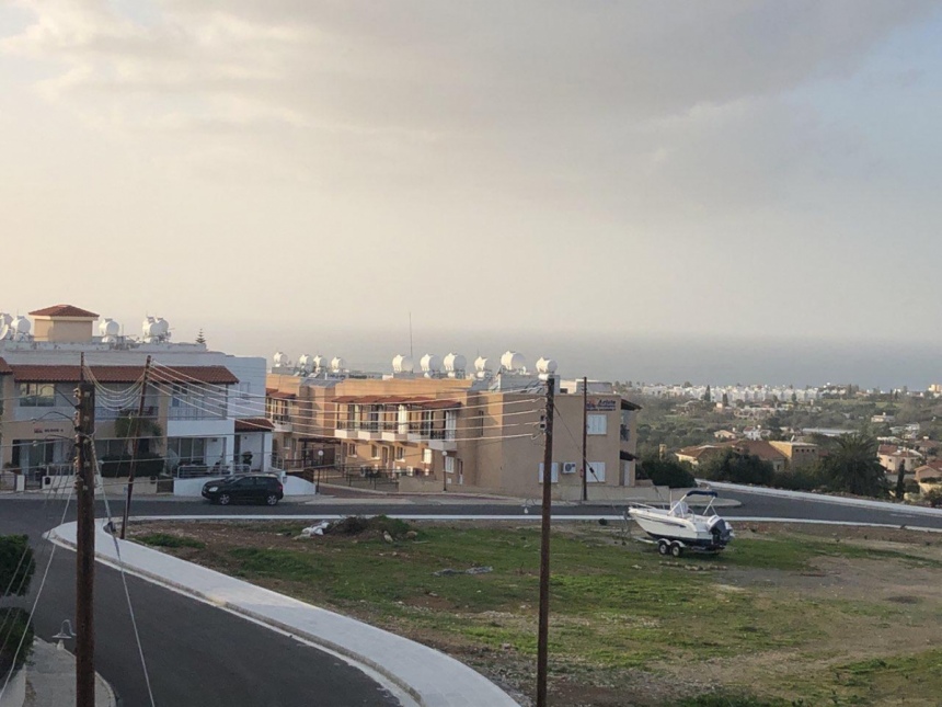 На Кипр обрушилась пылевая буря из Африки: фото 5