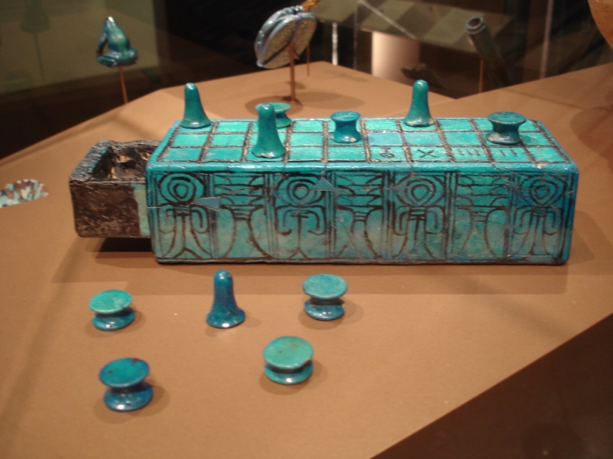 Сенет - популярная настольная игра древнего мира, в том числе и Кипра: фото 9
