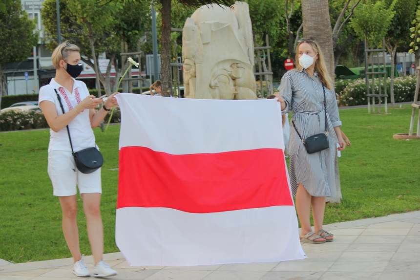 На Кипре прошли акции солидарности с жителями Беларуси: фото 38