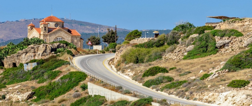 Парадоксальный Кипр: количество аварий снизилось, а смертность в ДТП выросла: фото 3