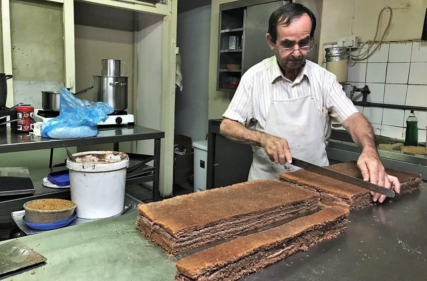 Это безумно вкусно! Секрет легендарного шоколадного торта, который полюбил весь Кипр! (Фото и Видео): фото 8