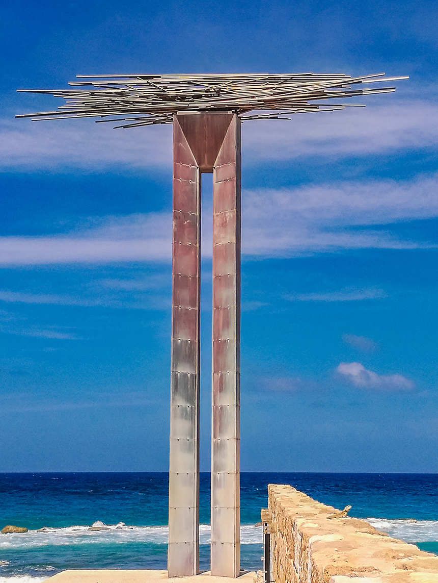 Памятник Георгиосу Гривасу и монумент Памяти и чести — одно из самых значимых мест на Кипре : фото 6