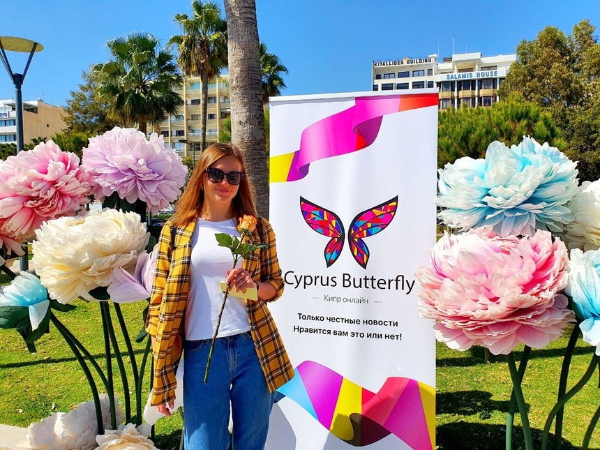 Редакция Cyprus Butterfly подарила жительницам Лимассола на 8 марта сотни роз: фото 28