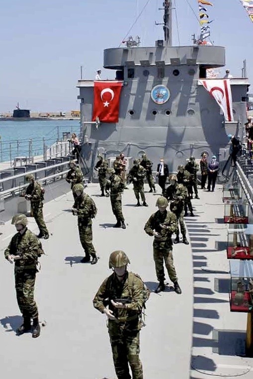 На Северном Кипре открыли музей на военном корабле: фото 3