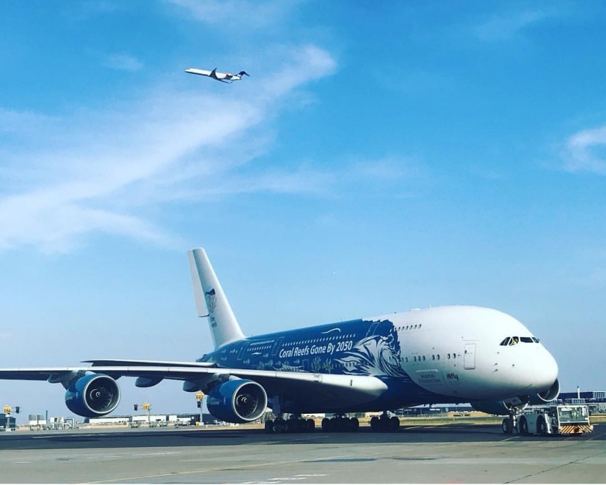 В аэропорту Ларнаки приземлился самый большой самолет в мире: фото 3
