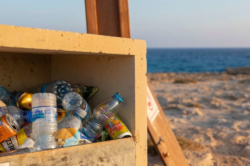 Население Кипра будут просвещать о загрязнении пляжей и моря: фото 2