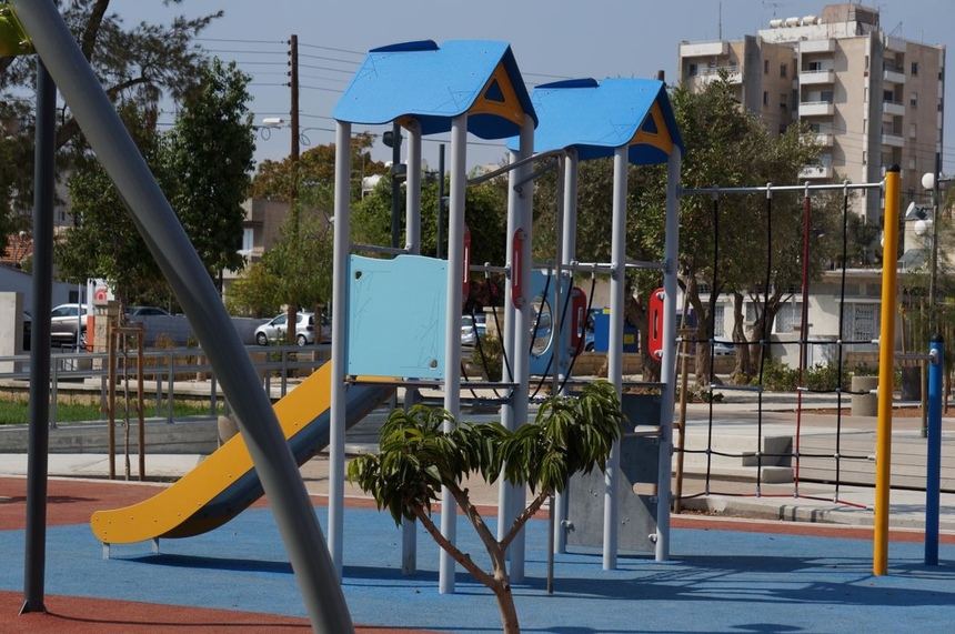 В Лимассоле появилась новая современная детская площадка: фото 10