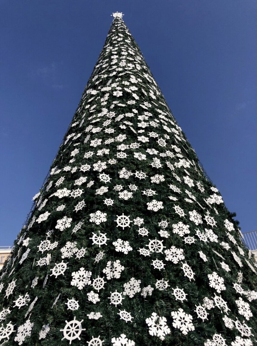 Кипр нарядный: рождественские елки никто не отменял: фото 14