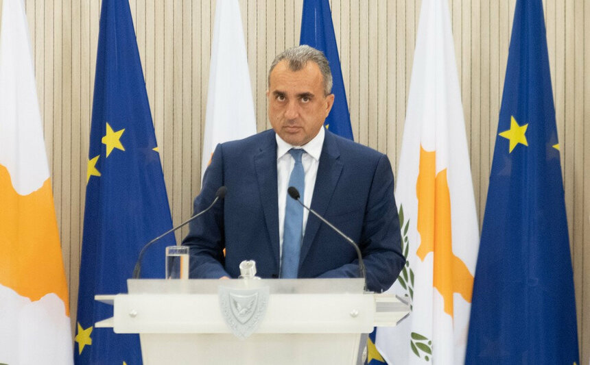 Министр здравоохранения Кипра Михалис Хаджипантелас