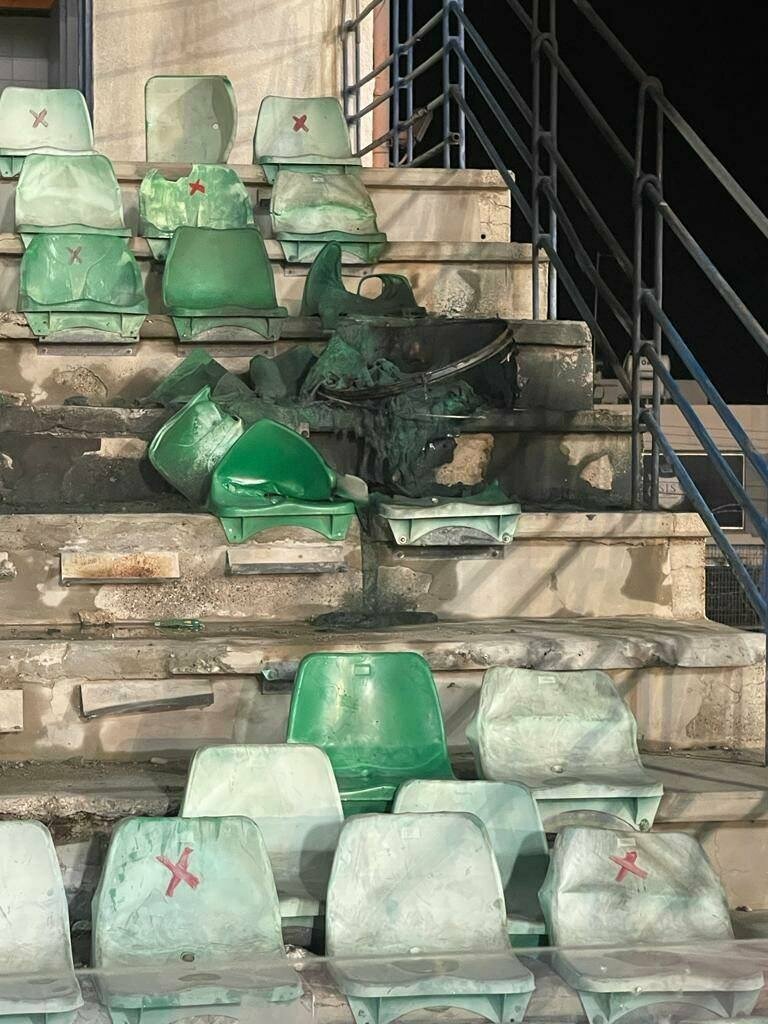 Фанаты «Аполлона» и АЕЛ чуть не сожги стадион «Цирио». Матч был отменен: фото 2
