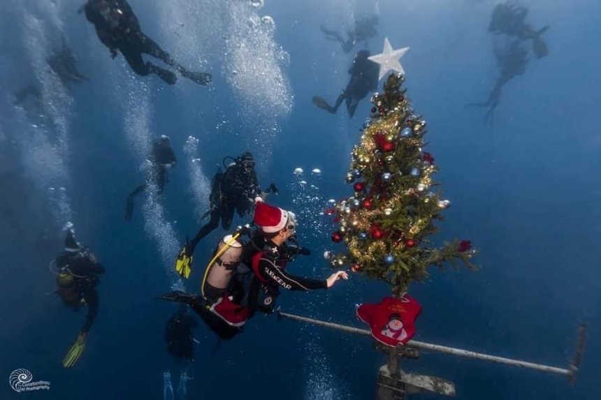 Рождество на Кипре актуально даже под водой: фото 3
