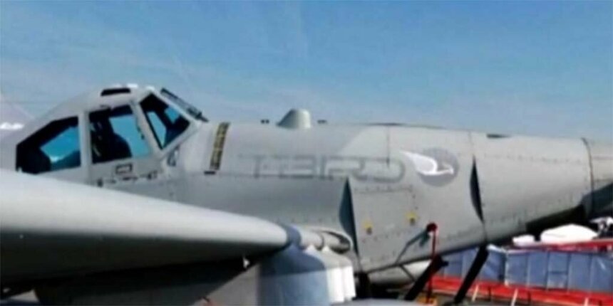 Из-за возможной связи с контрабандой оружия в аэропорту Пафоса взят под охрану полиции самолет: фото 2