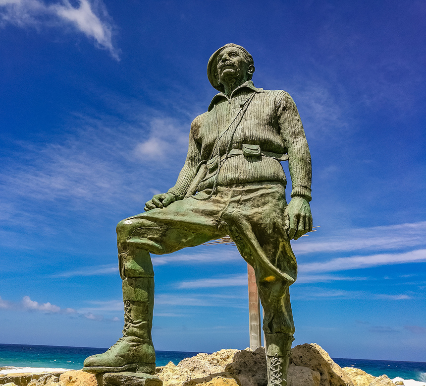 Памятник Георгиосу Гривасу и монумент Памяти и чести — одно из самых значимых мест на Кипре : фото 21