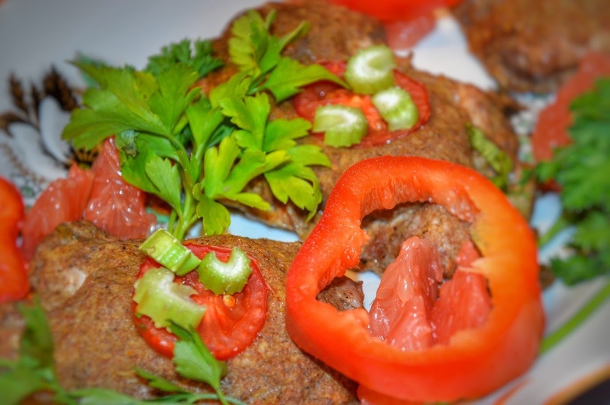 Полезная кухня Кипра. Нежная запеченная куриная грудка в маринаде из сочной кипрской хурмы: фото 28