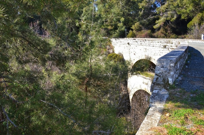 Диплогефиро (двойной мост) в Тримиклини: фото 3
