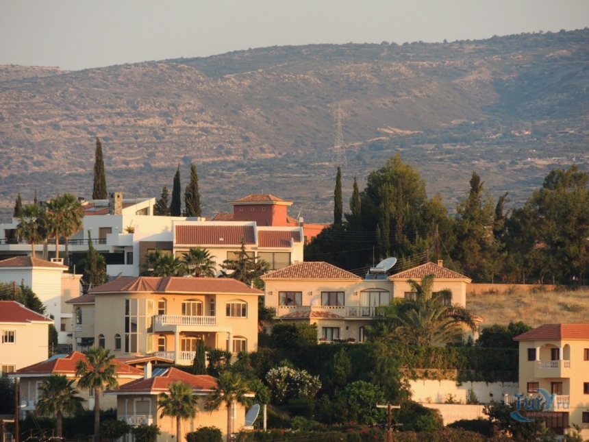 Яркий Кипр: 7 причин купить недвижимость в Лимассоле: фото 7
