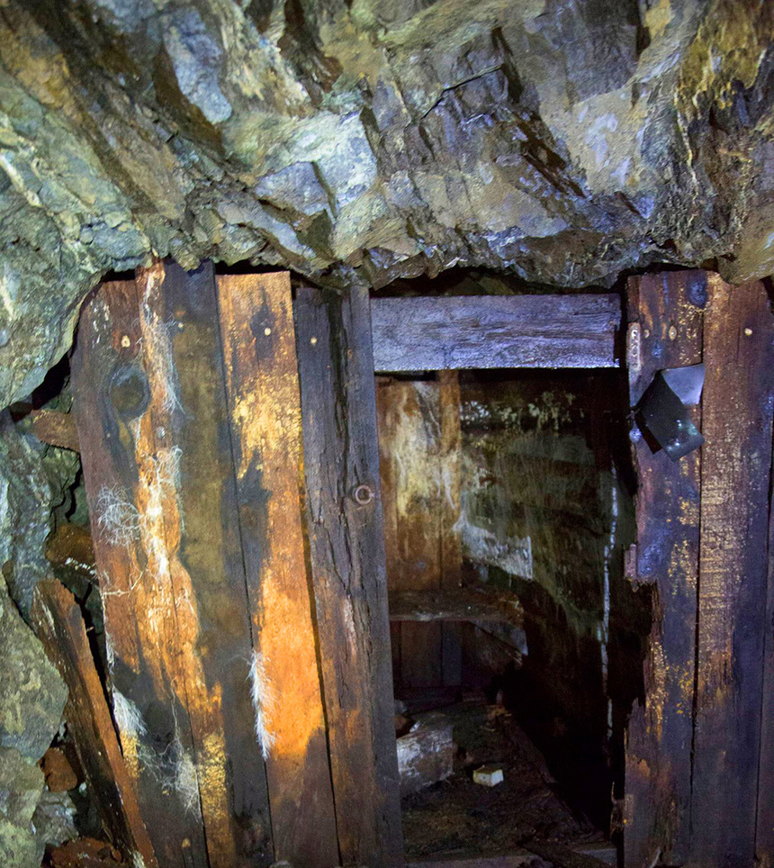 Хромовый рудник. Уникальные фотографии опасного места на Кипре: фото 5