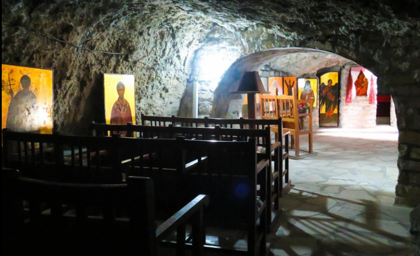 Панагия Хрисоспилиотисса - древние христианские катакомбы и уникальный пещерный храм в Лимассоле: фото 6