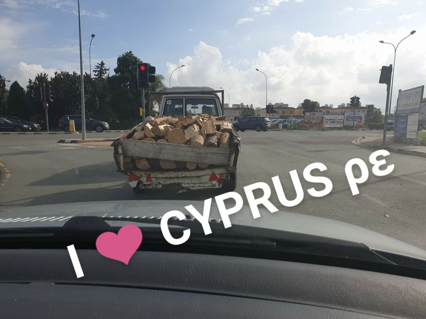 "Ехали медведи на велосипеде": Курьезные и странные случаи на кипрских дорогах! : фото 18