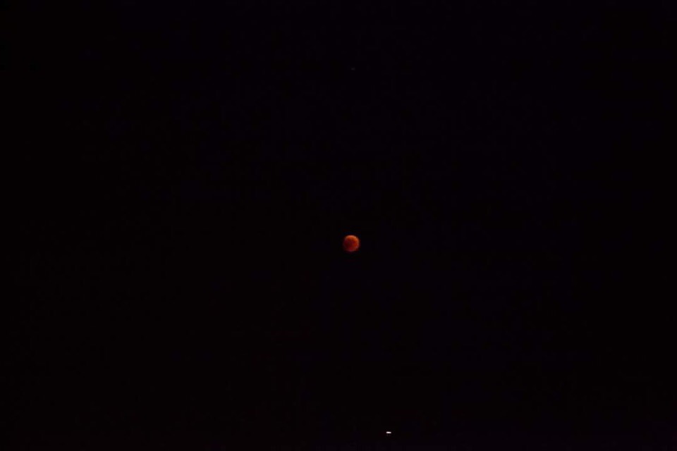 Рекордное лунное затмение на Кипре (фото + видео): фото 7