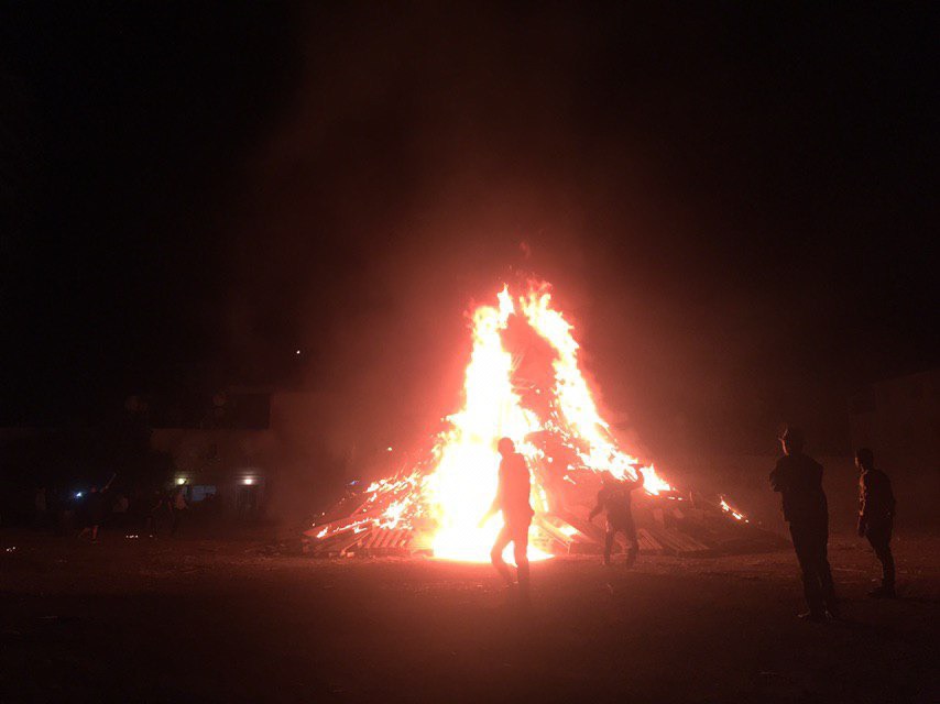 В Лимассоле на Пасхальном костре сожгли огромного кота : фото 8