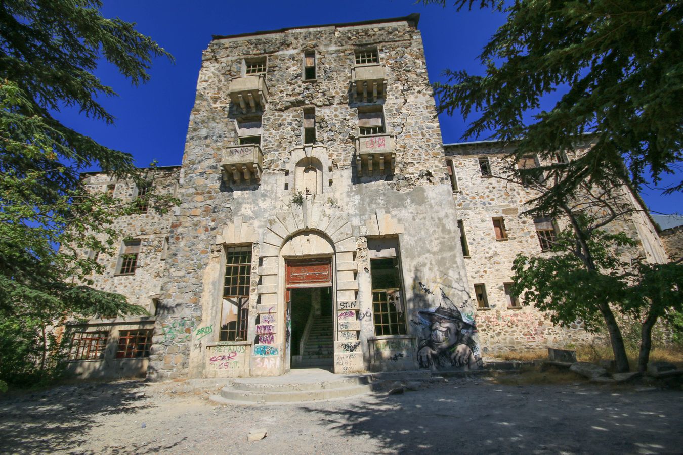 Заброшенный кипрский отель Беренгария продали: фото 2