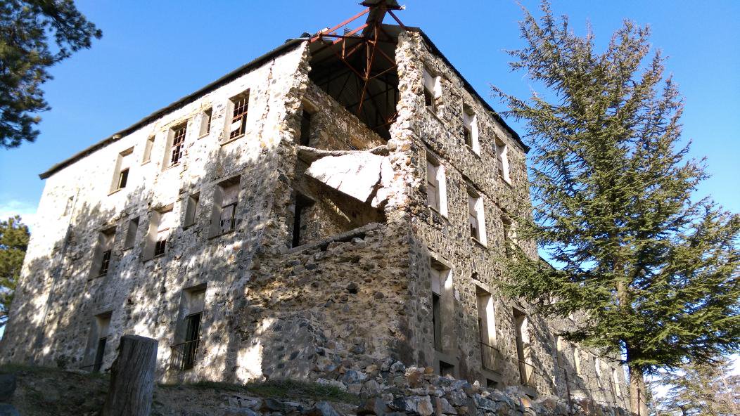 Банк Кипра выставил на торги заброшенный отель "Беренгария": фото 3