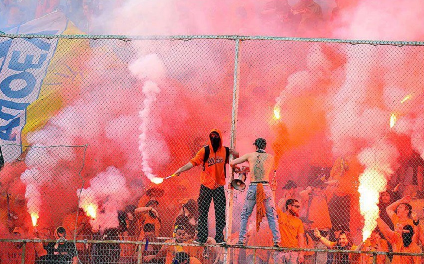Правительство Кипра против футбольных фанатов!: фото 2