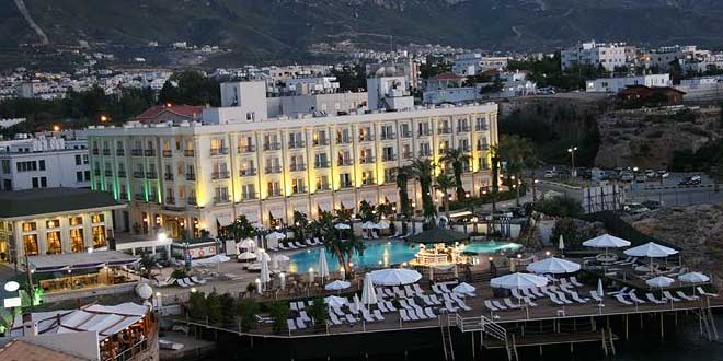 Грек-киприот получит компенсацию за проданный отель в Кирении: фото 2