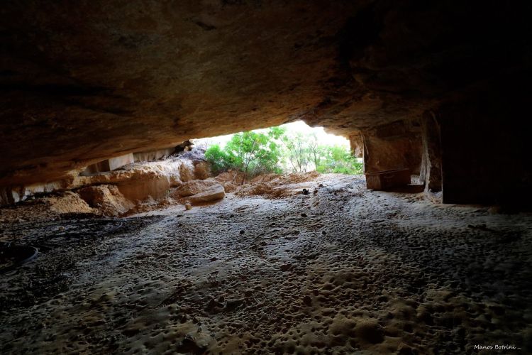 Пещеры на Кипре