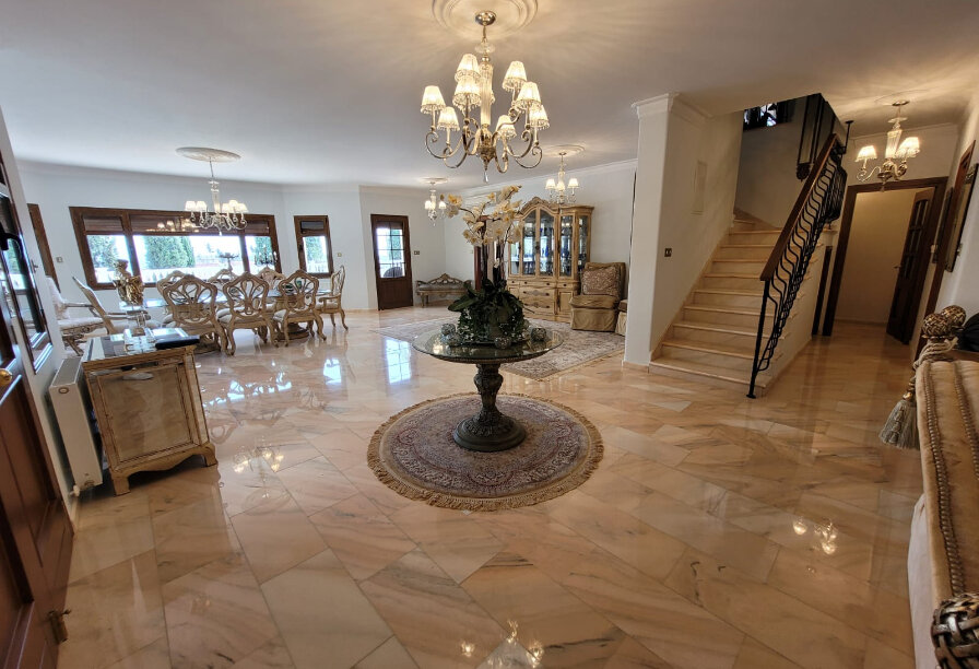 Дом на продажу в АГИОС ТИХОНАС. Фото 5 из 9 Фотогаллерея объекта 5005 - Фото 5 из 9