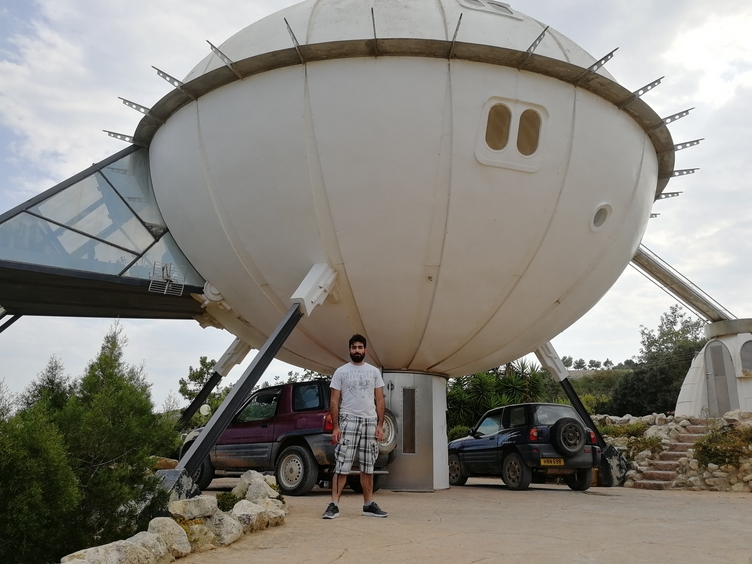Дом "летающая тарелка" на Кипре: фото 12